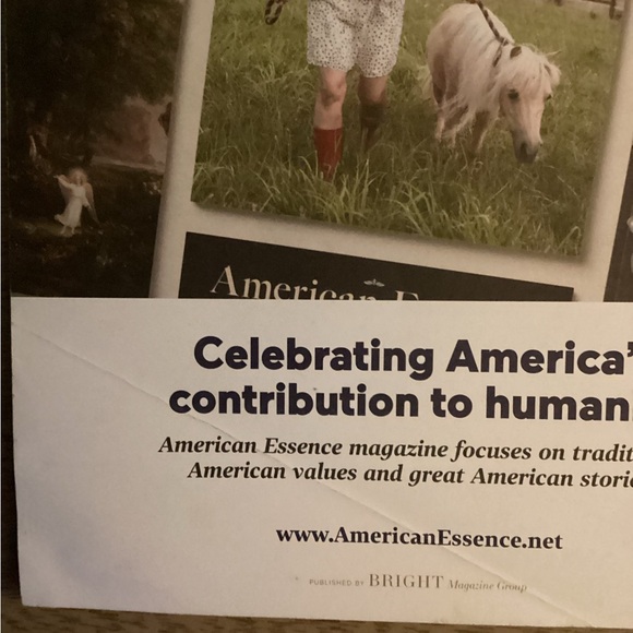 American Essence Magazine December 2021 Issue - Picture 3 of 5